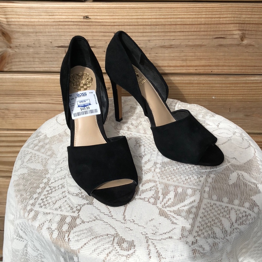 Gianni BINI black suede pumps. Size 6.5